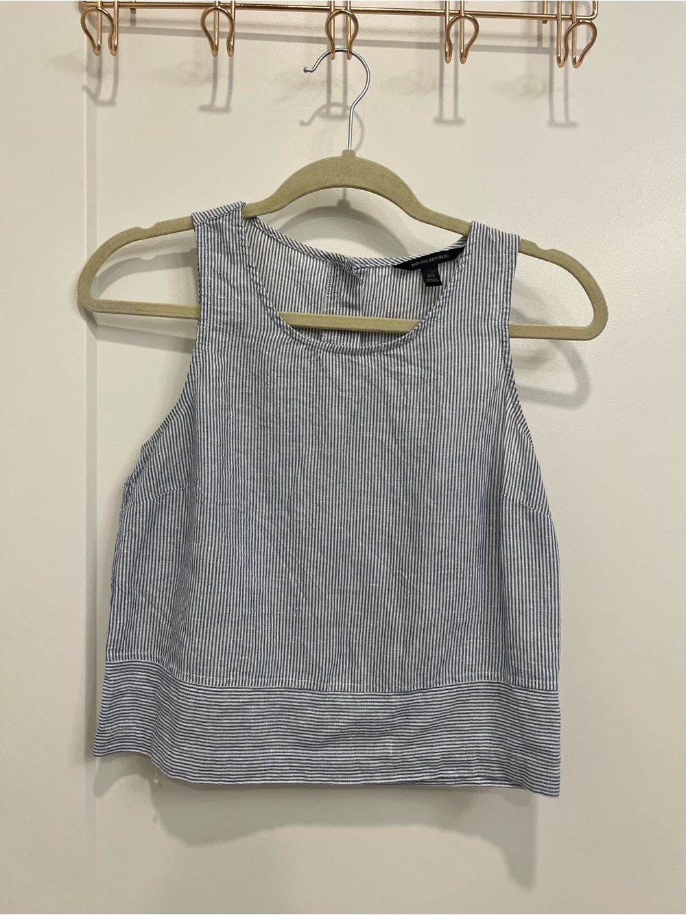Banana Republic Lightweight Blue & White Striped Linen Shell Tank Top - Women